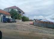 Warga Pertanyakan Pembangunan Jalan Kavling DKI Tomang Tiga, Aspal Diganti Conblock oleh Developer