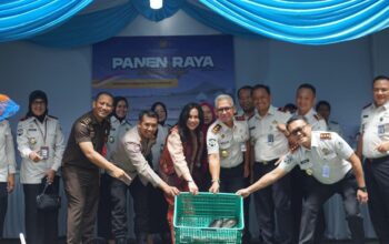 Rutan Kelas I Jakarta Pusat Ikuti Panen Raya Serentak Bersama Kementerian Imigrasi dan Pemasyarakatan
