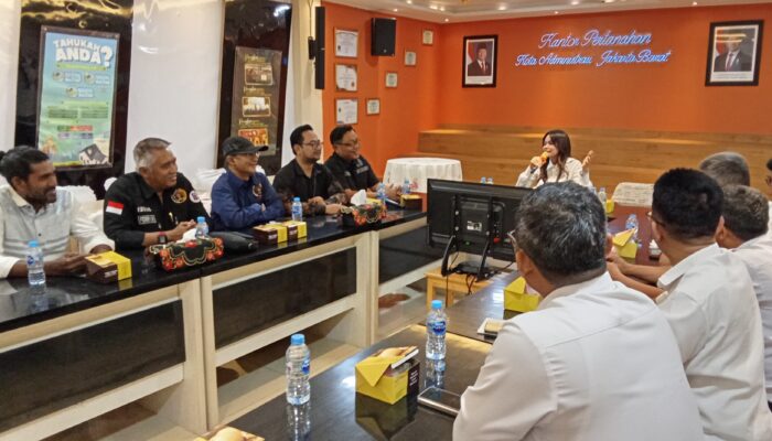 PWI dan Kakantah kota administrasi Jakarta Barat Perkuat Sinergi Melalui Pelayanan Publik