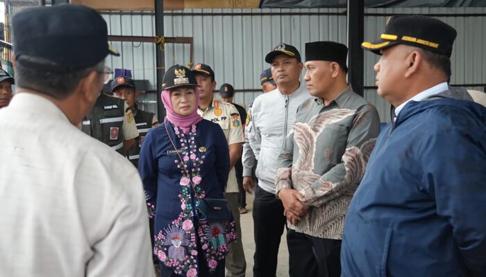 Wali Kota Jakbar Tinjau Perbaikan Jalan 1 Maret, Drainase Dinormalisasi Segera