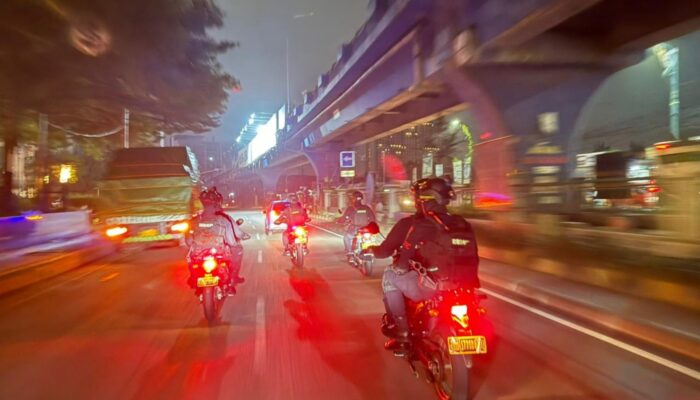 Brimob Metro Jaya Gagalkan Tawuran Remaja di Cikarang Utara, 2 Pelaku dan 7 Sajam Diamankan