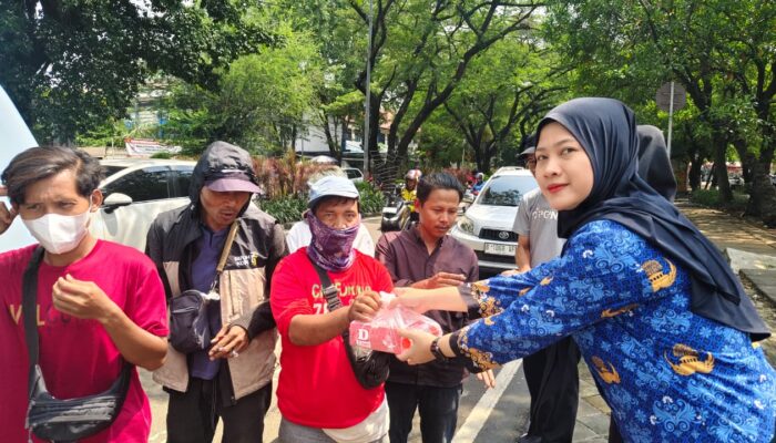 Jumat Berkah sebagai Wujud Empati, Lapas Perempuan Kelas IIA Tangerang Pererat Kebersamaan dengan Warga