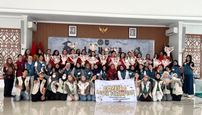 Merangkai Kreativitas, Menumbuhkan Kemandirian: Warga Binaan LPP Tangerang Antusias Ikuti Pelatihan Hand Bucket Bersama Komunitas “Gembira Seharian
