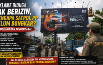 Diduga Tak Berizin, Reklame Raksasa di Kebon Jeruk Tetap Berdiri: Satpol PP Kenapa Cuma Imbauan?